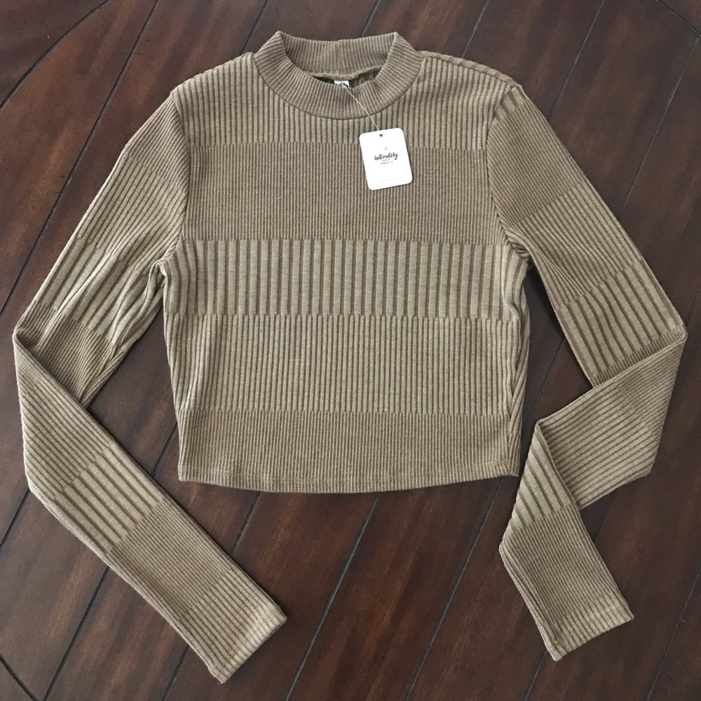 FREE PEOPLE 💜 Ribbed Long Sleeve Crop